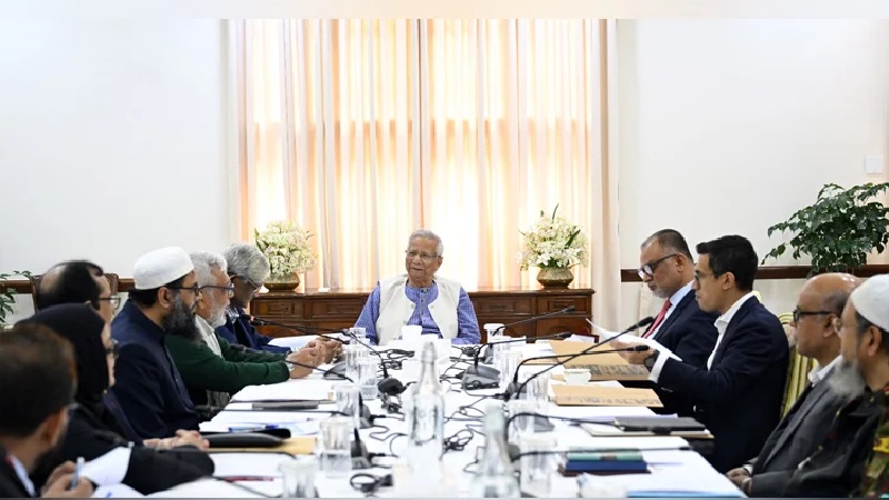 প্রধান উপদেষ্টার কাছে জ্বালানি ও বিদ্যুৎ খাতের মহাপরিকল্পনা উপস্থাপন